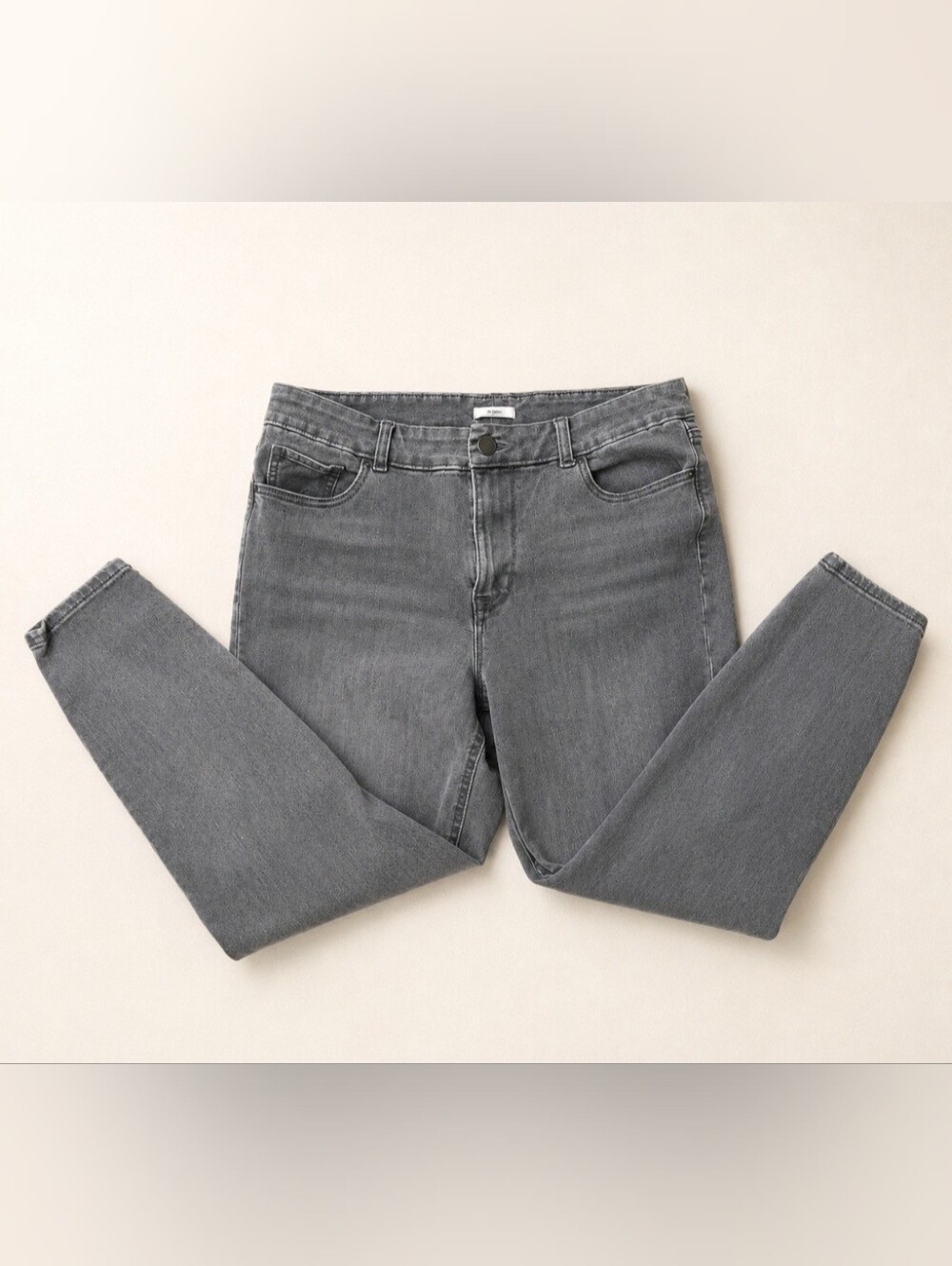Maurices Jeans • Size L Short • Grey